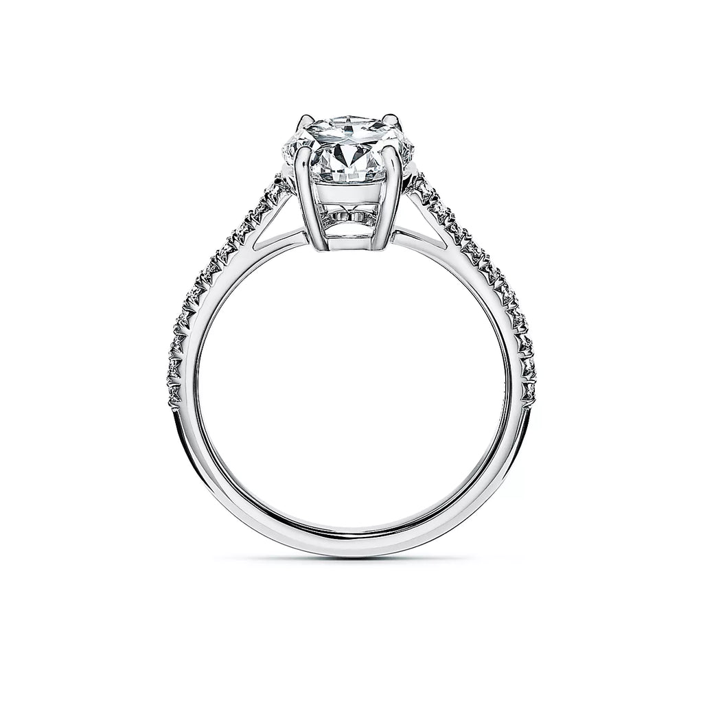 Anel Oval Brilliant [ENCOMENDA]